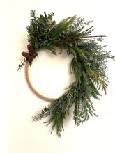 Load image into Gallery viewer, Holiday Wreath Workshops - Reservation