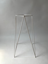 Load image into Gallery viewer, Tall Boy 22&quot; Plant Stand